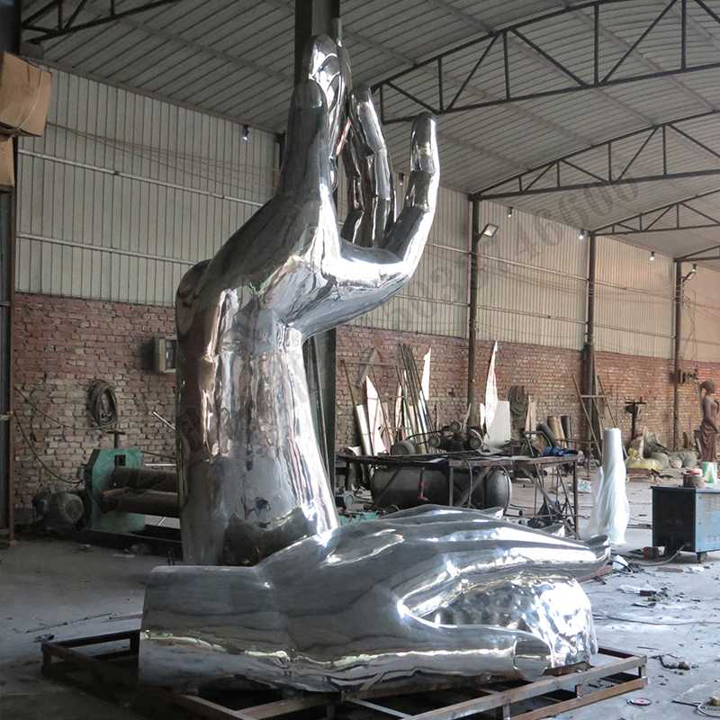 手托水滴雕塑，不銹鋼手托水滴雕塑，手托水滴景觀雕塑