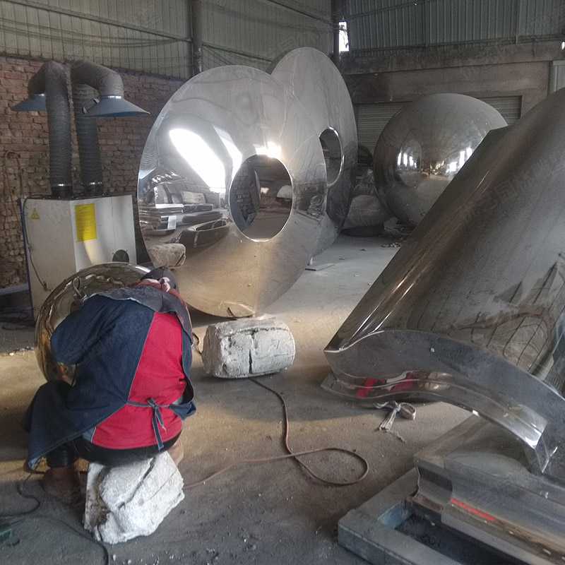 不銹鋼雕塑廠家，景觀雕塑定制