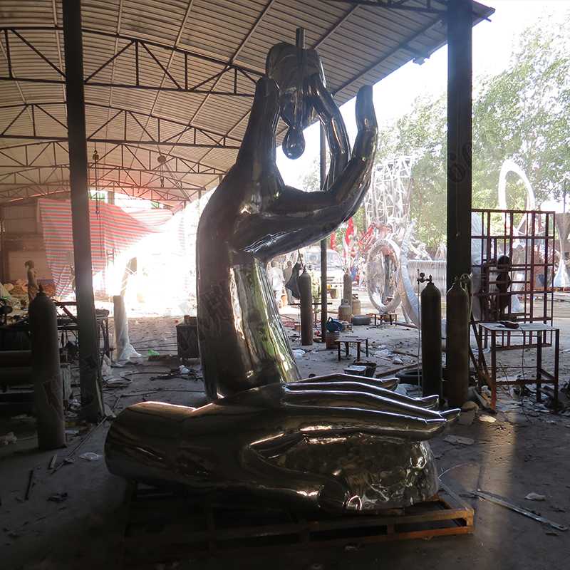 水滴景觀雕塑，不銹鋼手托水滴雕塑，景觀水滴雕塑